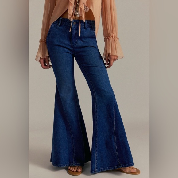 Denim - Marque Flare Jeans NWOT kora
